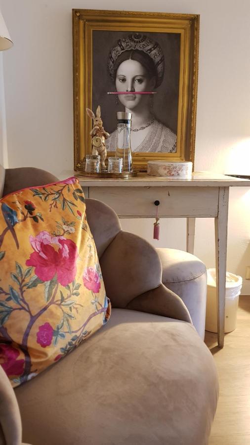 Das Kleine Hotel Iphofen, Fruehstueckszauber, No Waste, Nachhaltig, Nahe Aller Weingueter, Knauf Gips Kg Und Connekt, Kleines Secret Mit Garten & Terrassen, Tv Mirrorring, 55" Tv, Fine Dining, Hunde Willkommen ภายนอก รูปภาพ