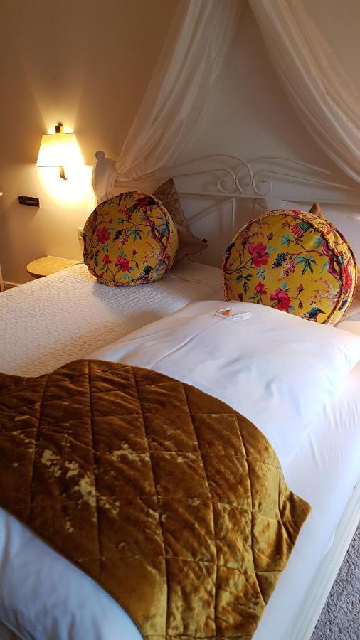 Das Kleine Hotel Iphofen, Fruehstueckszauber, No Waste, Nachhaltig, Nahe Aller Weingueter, Knauf Gips Kg Und Connekt, Kleines Secret Mit Garten & Terrassen, Tv Mirrorring, 55" Tv, Fine Dining, Hunde Willkommen ภายนอก รูปภาพ