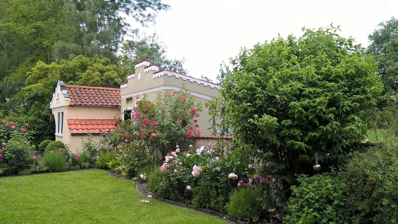 Das Kleine Hotel Iphofen, Fruehstueckszauber, No Waste, Nachhaltig, Nahe Aller Weingueter, Knauf Gips Kg Und Connekt, Kleines Secret Mit Garten & Terrassen, Tv Mirrorring, 55" Tv, Fine Dining, Hunde Willkommen ภายนอก รูปภาพ
